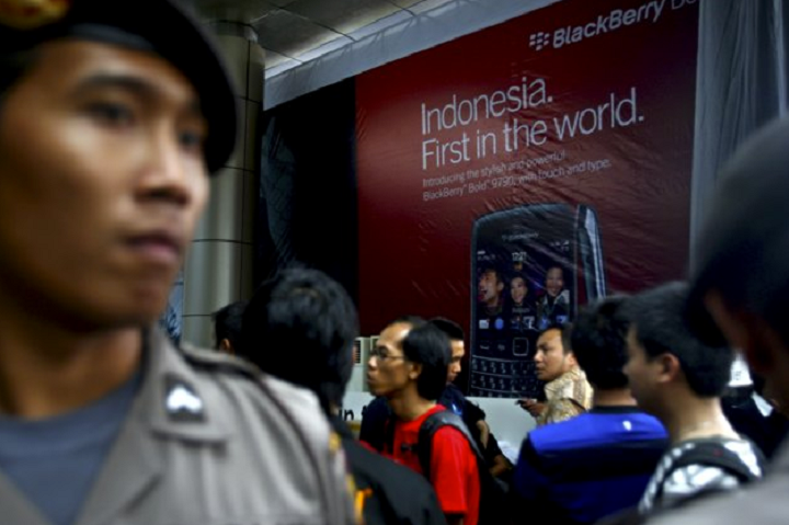 Troubled BlackBerry Riding Android Waves in Indonesia